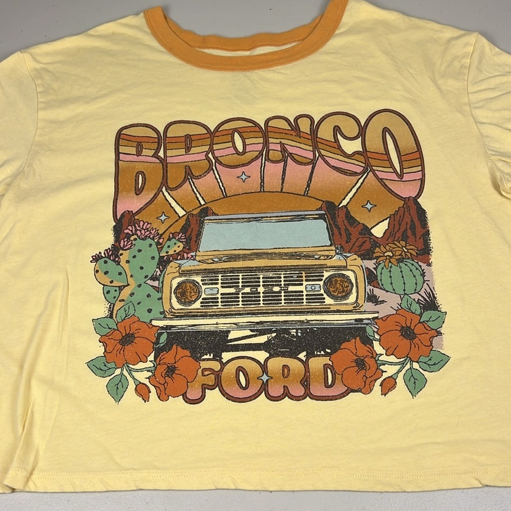 Ford Bronco Ringer Cropped T Like New!!‎ EUC